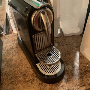 CitiZ Nespresso Limousine Black Espresso Machine